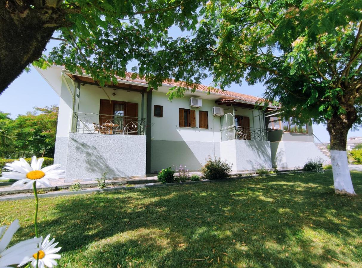 Zisis Garden Studios Ioannina Buitenkant foto