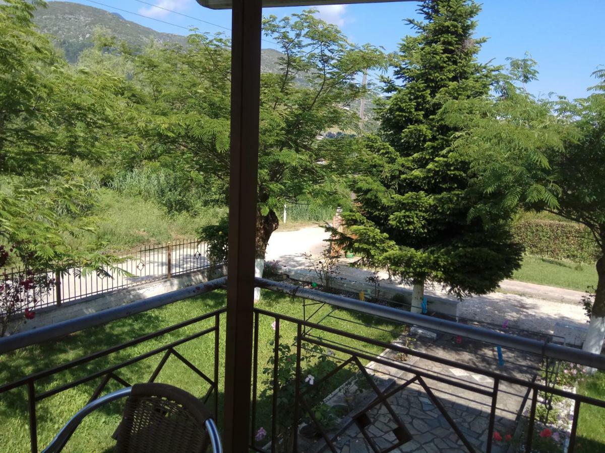 Zisis Garden Studios Ioannina Buitenkant foto